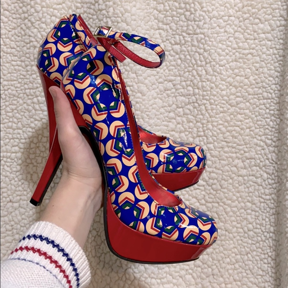 70’s inspired heels